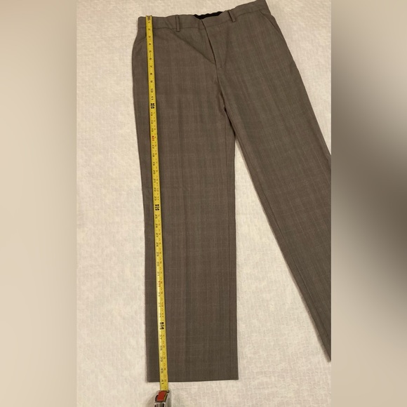 Banana Republic Modern Fit Dress Pants, tan, 32x32 - Picture 4 of 10